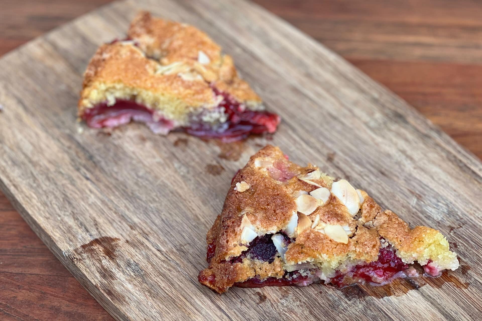 French almond plum cake