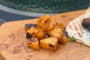 Sweet and spicy grilled pineapple Big Green Egg